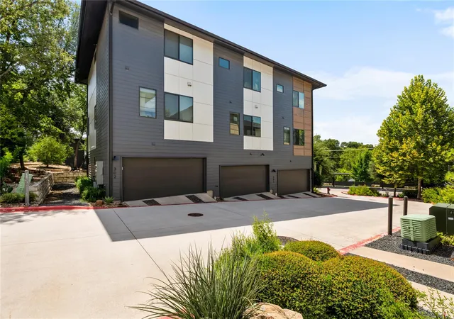 2nd image of 3700 Clawson Rd, Austin, TX 78704