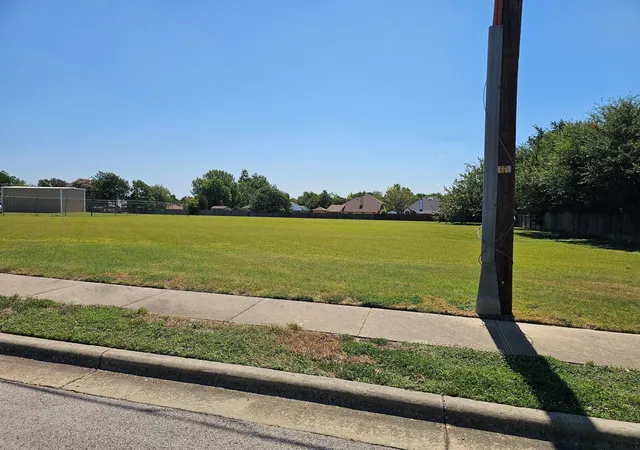 2nd image of 603 S Railroad Ave, Pflugerville, TX 78660 | MLS# 3606828