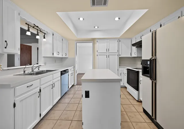 5th image of 29 Country Oaks Dr, Buda, TX 78610 | MLS# 3559921