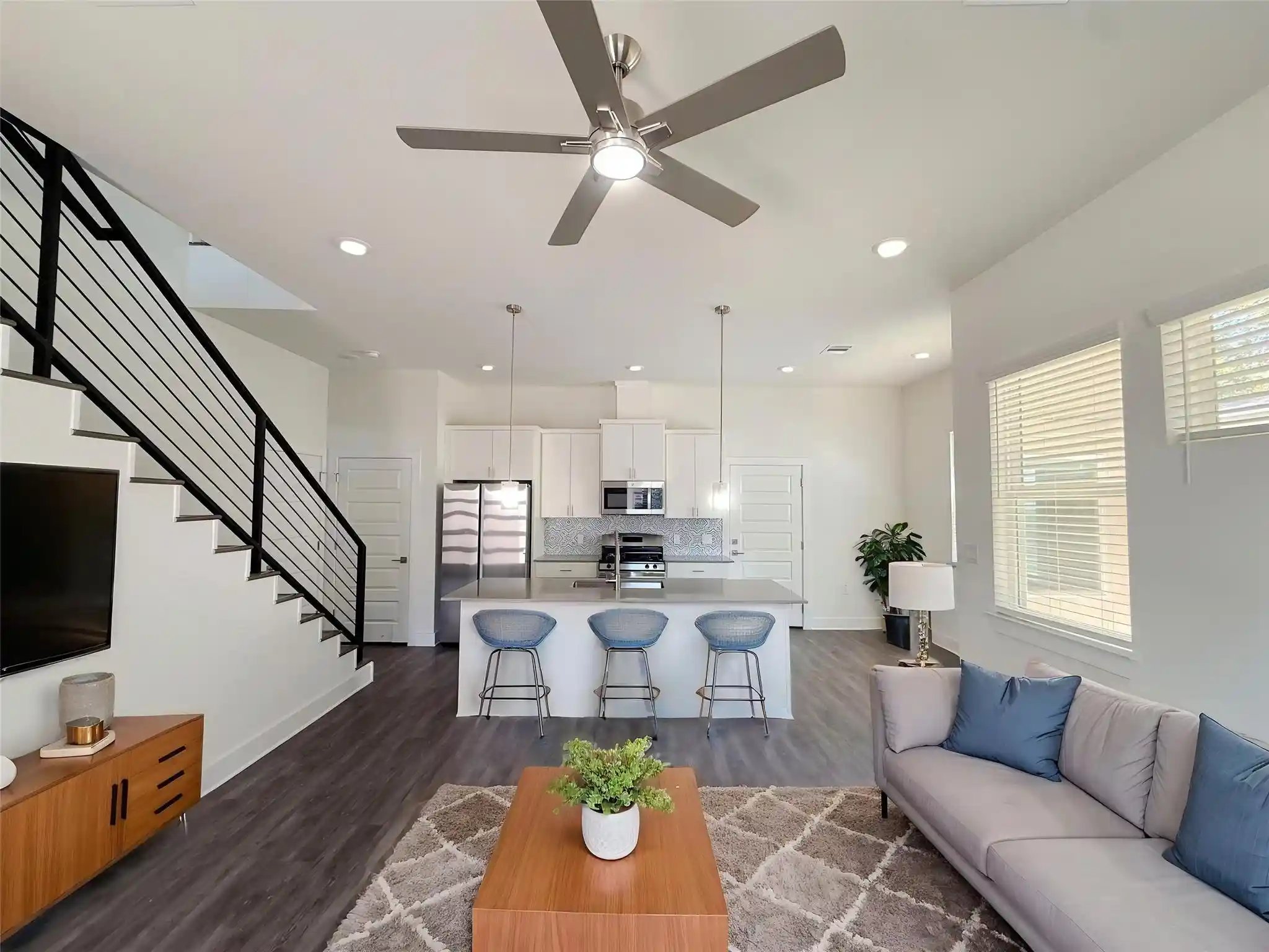 Listing Photo 2 - Condo for sale in 6406 Felix Ave located at 6406 Felix Ave, Austin, TX 78741 - Unit 6406 Felix Ave