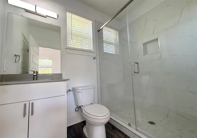 2nd image of 6406 Felix Ave, Austin, TX 78741