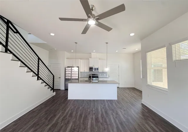 3rd image of 6406 Felix Ave, Austin, TX 78741