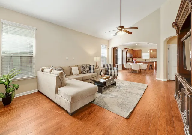 2nd image of 16213 Cantania Cv, Pflugerville, TX 78660 | MLS# 3082369