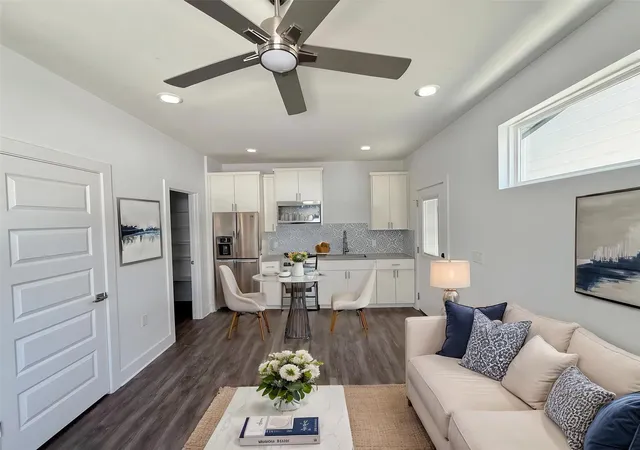 2nd image of 6406 Felix Ave #2, Austin, TX 78741 | MLS# 6717519