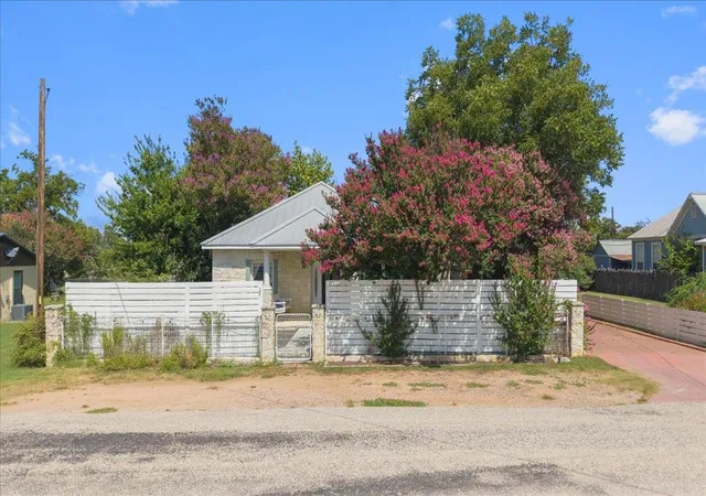 Photo 3 of Single family home for sale at 234 Loring, Stonewall, TX 78671 | MLS# 9805155 | Listing updated on 2026-08-12