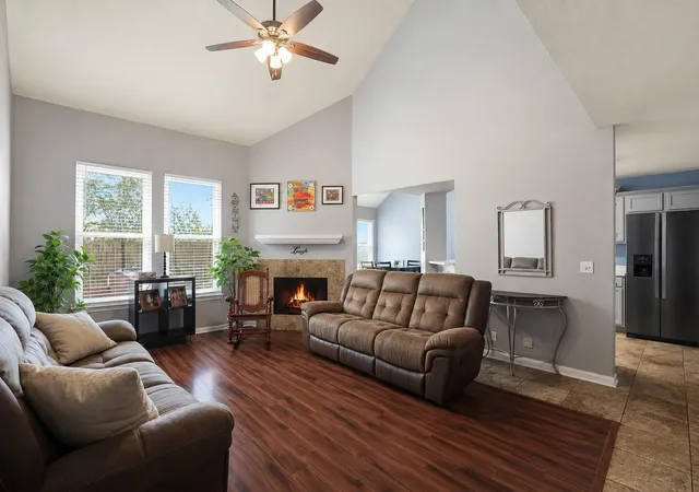 4th image of 216 Sunshadow Dr, Lockhart, TX 78644 | MLS# 6289064