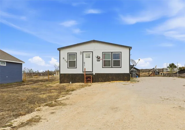 1st image of 279 Pajarilla Pass, Del Valle, TX 78617 | MLS# 2114164