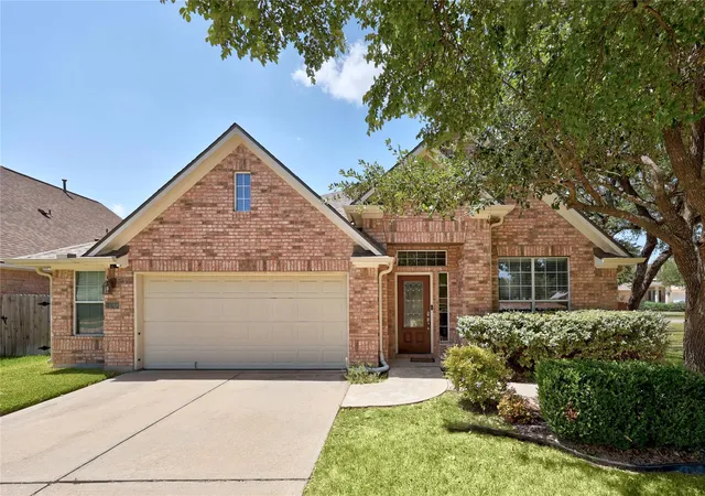 Photo 3 of Single family home for sale at 101 Arrowhead Trl, Cedar Park, TX 78613 | MLS# 7908662 | Listing updated on 2026-10-07