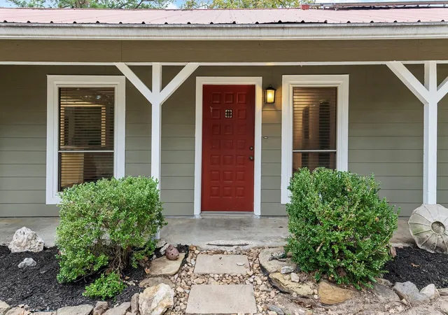 Photo 4 of Single family home for sale at 319 Matthew Cv, Bastrop, TX 78602 | MLS# 7540931 | Listing updated on 2026-10-07