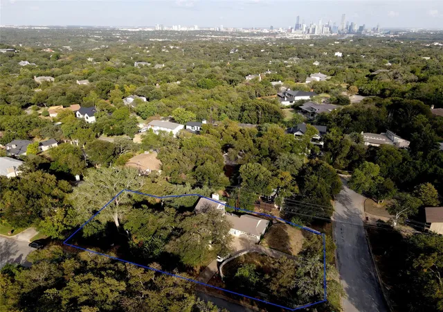 Photo 1 of Single family home for sale at 501 Westbrook Dr, Austin, TX 78746 | MLS# 9018511 | Listing updated on 2026-10-01