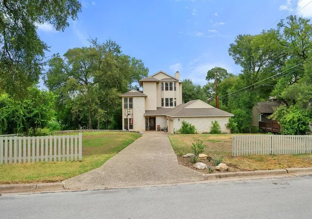 3rd image of 501 Westbrook Dr, Austin, TX 78746 | MLS# 9018511