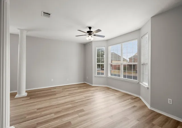 Photo 4 of Single family home for sale at 19616 San Chisolm Dr, Round Rock, TX 78664 | MLS# 9014382 | Listing updated on 2026-09-22