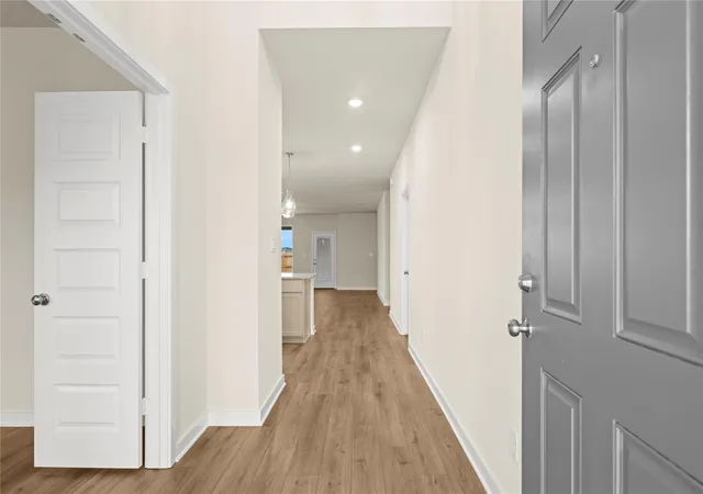 Photo 2 of Single family home for sale at 254 Gus Loop, Georgetown, TX 78626 | MLS# 5410168 | Listing updated on 2026-10-20