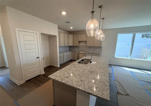 Photo 4 of Single family home for sale at 254 Gus Loop, Georgetown, TX 78626 | MLS# 5410168 | Listing updated on 2026-09-15