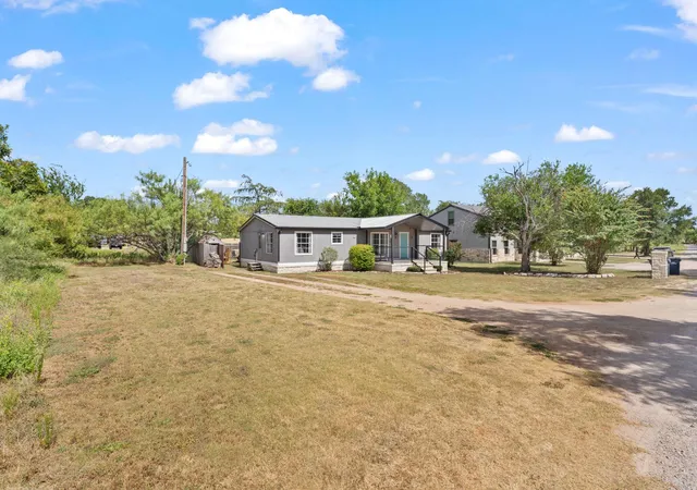 Photo 2 of Manufactured home for sale at 713 Blackburn Ln, Burnet, TX 78611 | MLS# 8465828 | Listing updated on 2026-09-07