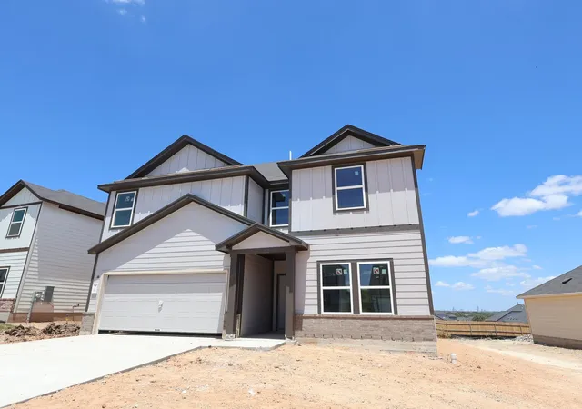 Photo 3 of Sale Pending at 4704 Lava Is Dr, Austin, TX 78747 | MLS# 4557680 | Listing updated on 2026-09-04