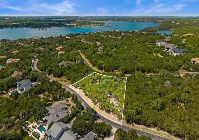 2nd image of 17609 Regatta View Dr, Jonestown, TX 78645 | MLS# 5626553