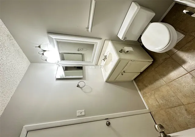 Photo 4 of Condo for sale at 11301 Jollyville Rd #B2, Austin, TX 78759 | MLS# 3951866 | Listing updated on 2026-08-20
