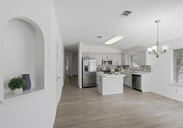 Photo 3 of Single family home for sale at 17400 Bottle Springs Ln, Leander, TX 78641 | MLS# 5806229 | Listing updated on 2026-10-08