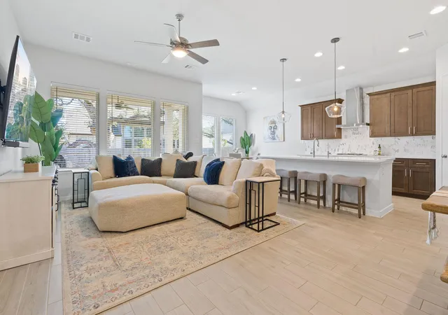 3rd image of 857 Whitetail Dr, Round Rock, TX 78681 | MLS# 6257861
