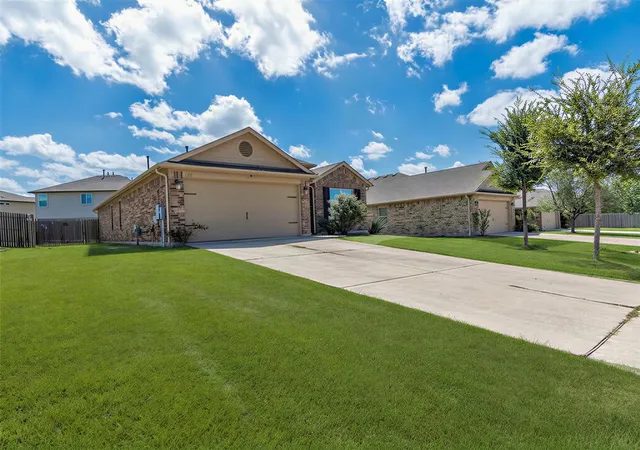 2nd image of 176 Dusky Thrush Dr, Kyle, TX 78640 | MLS# 9423806