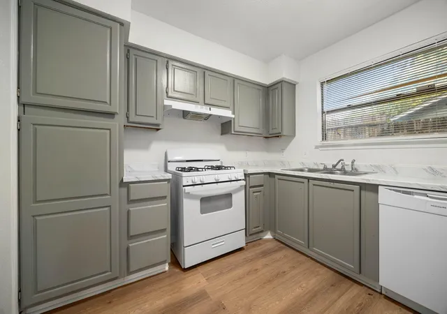 Photo 4 of House for sale at 829 Ken St, Austin, TX 78758 | MLS# 8550341 | Listing updated on 2026-10-06