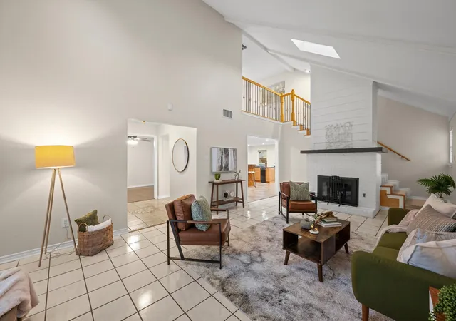 4th image of 1904 Oakridge Dr, Round Rock, TX 78681 | MLS# 9621819