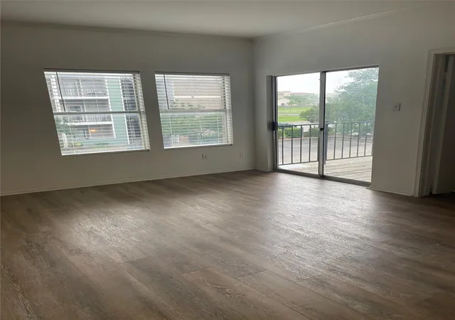 2nd image of 12166 Metric Blvd #243, Austin, TX 78758 | MLS# 5034943