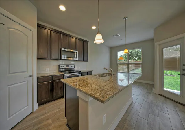 4th image of 508 High Tech Dr, Georgetown, TX 78626