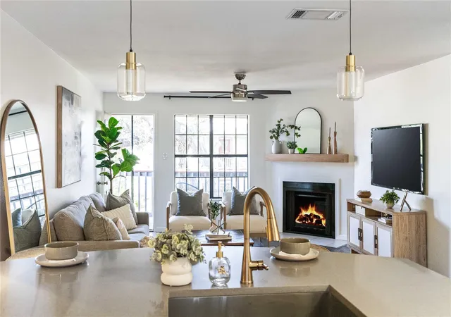 1st image of 2215 Post Rd #2084, Austin, TX 78704 | MLS# 5191975
