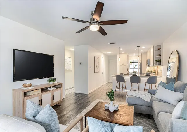 3rd image of 2215 Post Rd, Austin, TX 78704