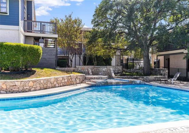 2nd image of 2215 Post Rd, Austin, TX 78704