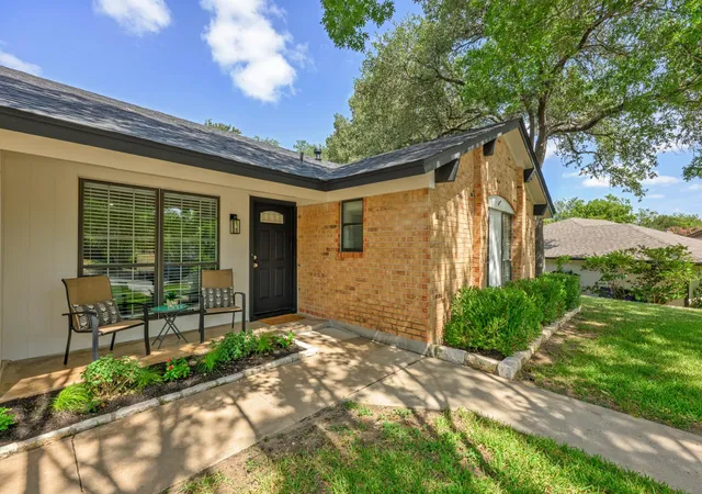Photo 2 of Single family home for sale at 5912 Cherry Crk Dr, Austin, TX 78745 | MLS# 6200987 | Listing updated on 2026-10-19