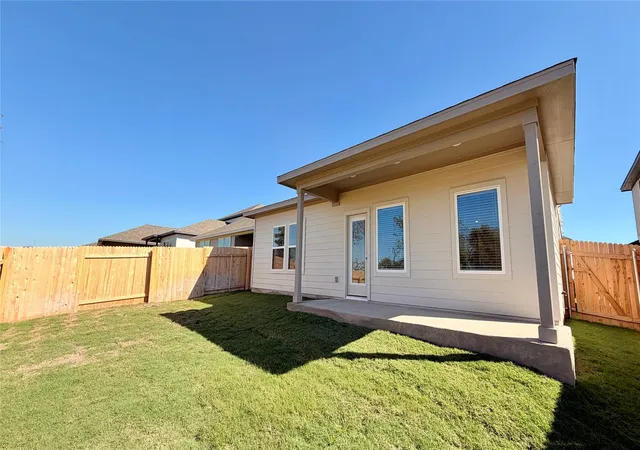 Photo 4 of Single family home for sale at 120 Woodbrook Dr, Georgetown, TX 78626 | MLS# 5356385 | Listing updated on 2026-10-23