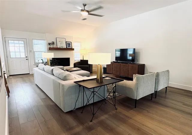 Photo 3 of Sale Pending at 1008 Maplewood Dr, Pflugerville, TX 78660 | MLS# 9376271 | Listing updated on 2026-09-02