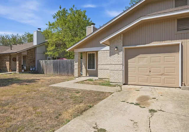 Multi family home for sale at 904/906 Hyridge St, Round Rock, TX 78664 | MLS# 2184231
