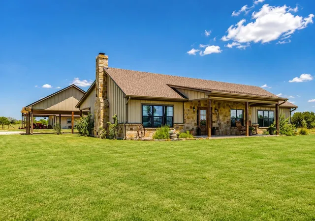 Photo 3 of Single family home for sale at 19892 Vilas Rd, Holland, TX 76534 | MLS# 3474825 | Listing updated on 2026-09-07