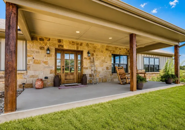 Photo 4 of Single family home for sale at 19892 Vilas Rd, Holland, TX 76534 | MLS# 3474825 | Listing updated on 2026-09-07