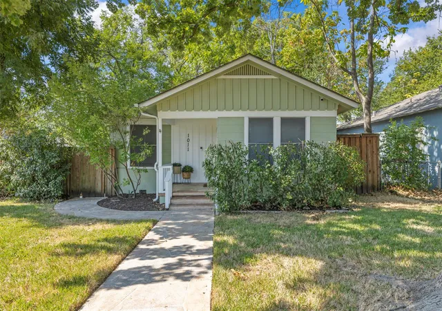 Photo 1 of Single family home for sale at 1011 E 45th Street, Austin, TX 78751 | MLS# 4377683 | Listing updated on 2026-09-27