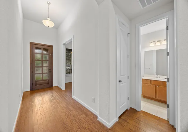 4th image of 712 Whitetail Dr, Round Rock, TX 78681 | MLS# 5119122