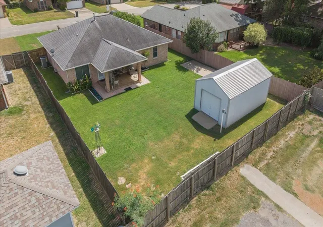 Photo 2 of Sale Pending at 805 Craddock Ct, Smithville, TX 78957 | MLS# 4615291 | Listing updated on 2026-08-26
