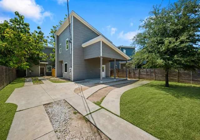 Photo 1 of Single family home for sale at 1003 Valdez St #A, Austin, TX 78741 | MLS# 5859008 | Listing updated on 2026-08-20