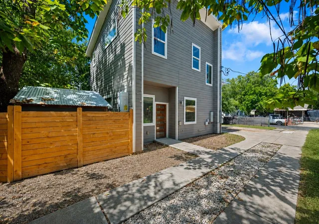 Photo 17 of Single family home for sale at 1003 Valdez St #A, Austin, TX 78741 | MLS# 5859008 | Listing updated on 2026-08-20