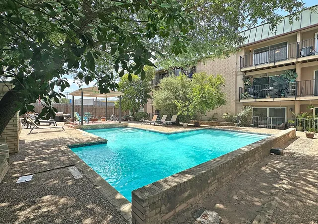 5th image of 2600 Penny Ln #303, Austin, TX 78757 | MLS# 6192134
