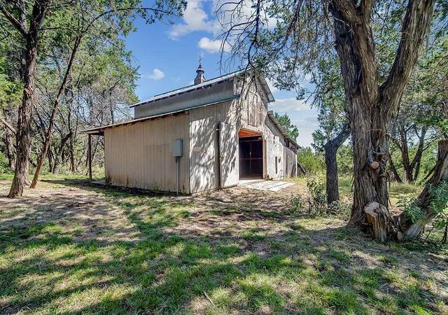 39th image of 146 Hillside Dr, Fredericksburg, TX 78624 | MLS# 4077493