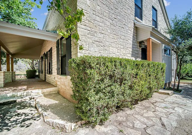 4th image of 146 Hillside Dr, Fredericksburg, TX 78624 | MLS# 4077493