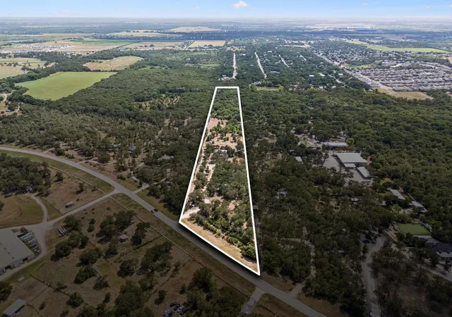 1st image of 16001 Decker Lake Rd, Manor, TX 78653 | MLS# 6121980
