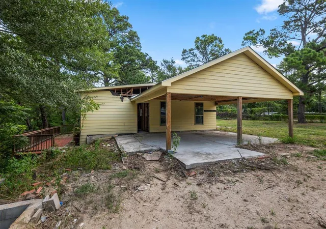 Photo 3 of Single family home for sale at 120 Faldyn St, Bastrop, TX 78602 | MLS# 2716478 | Listing updated on 2026-10-11