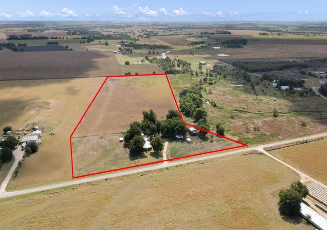 3rd image of 451 County Road 416, Taylor, TX 76574 | MLS# 1872768