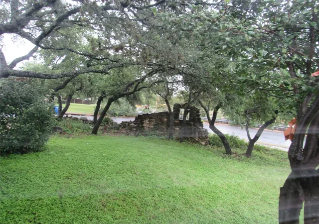 2nd image of 6801 Kenosha Pass, Austin, TX 78749 | MLS# 1638407
